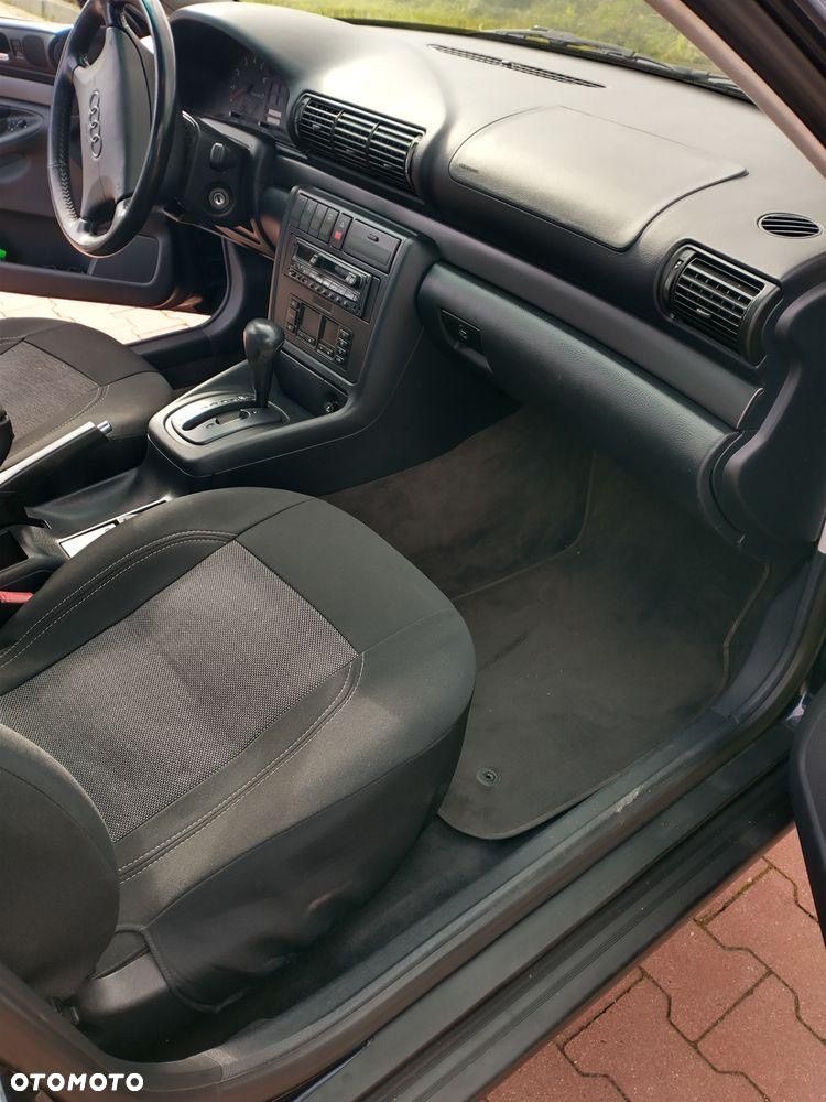 Audi A4 - 4