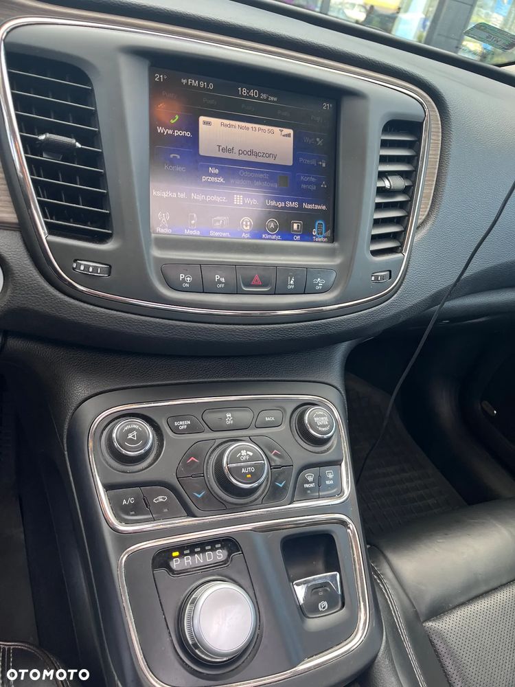 Chrysler 200 - 21