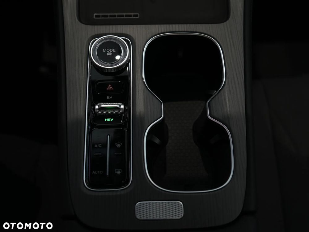 Chery Tiggo 8 1.5 T-GDI Super Hybrid Comfort DCT - 11