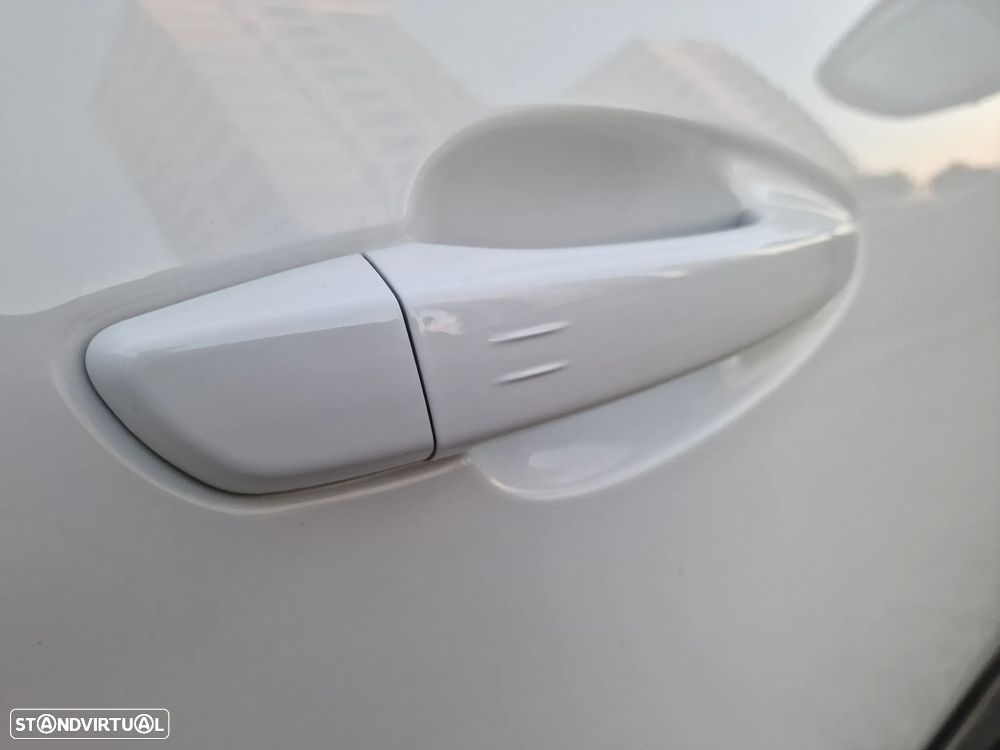 Peugeot 3008 PureTech 130 Stop & Start GPF Allure - 47