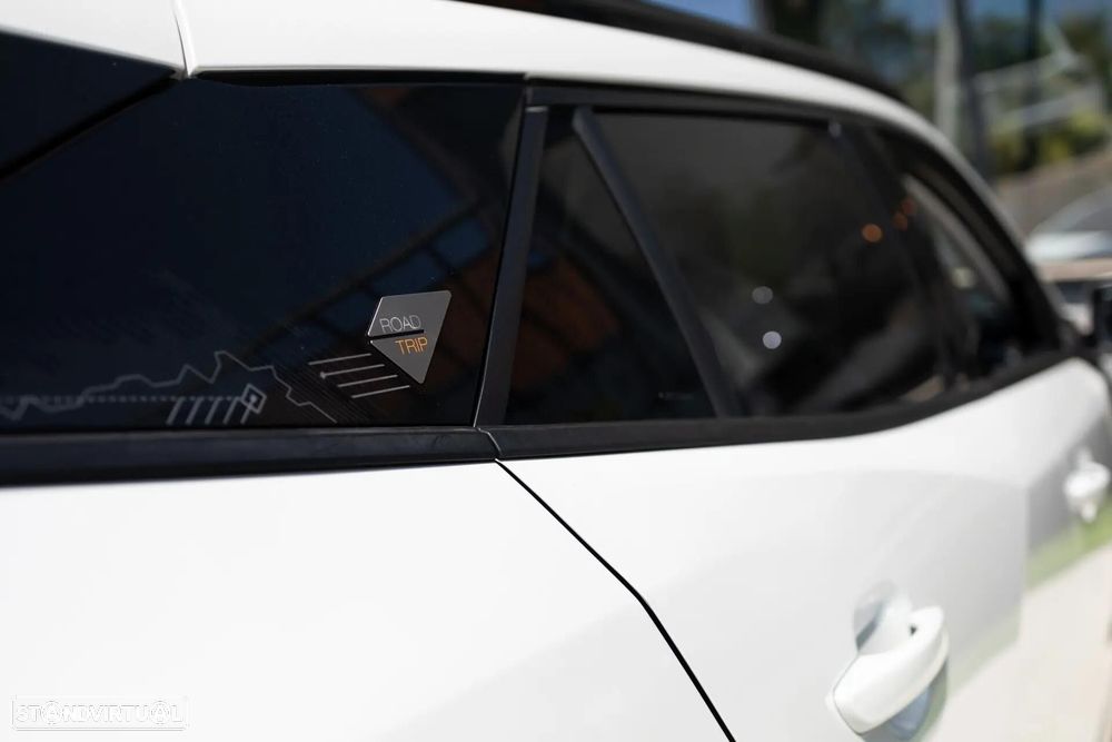 Peugeot e-2008 Allure - 29