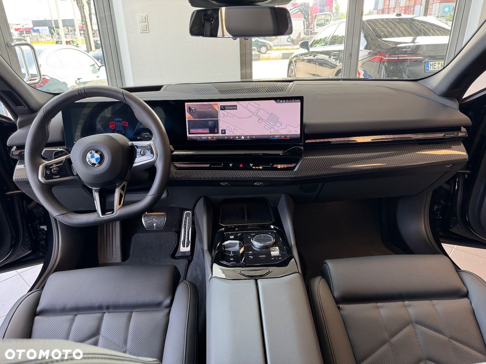 BMW Seria 5 520d xDrive - 26