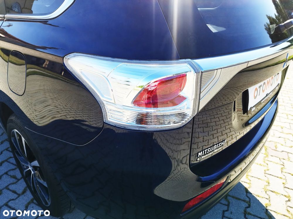 Mitsubishi Outlander 2.0 2WD Diamant Edition - 17