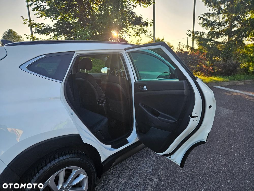 Hyundai Tucson blue 1.7 CRDi 2WD Style - 35