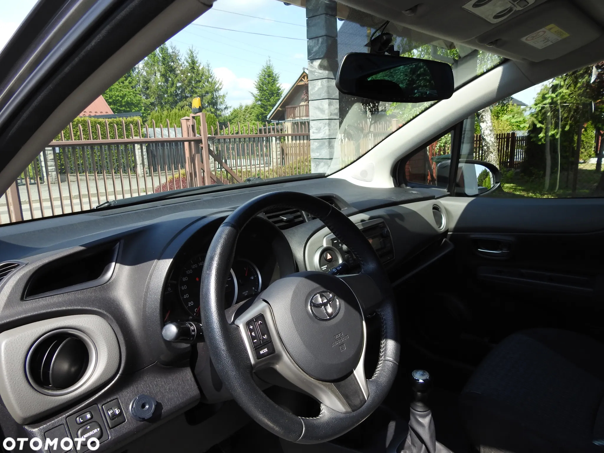 Toyota Yaris 1.0 Active - 37