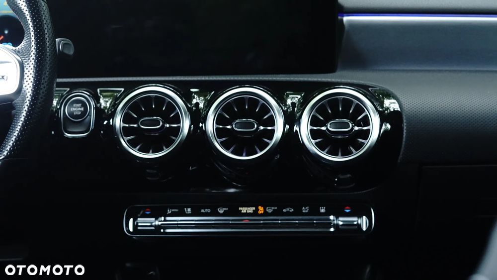 Mercedes-Benz CLA 250 E 8G-DCT - 3