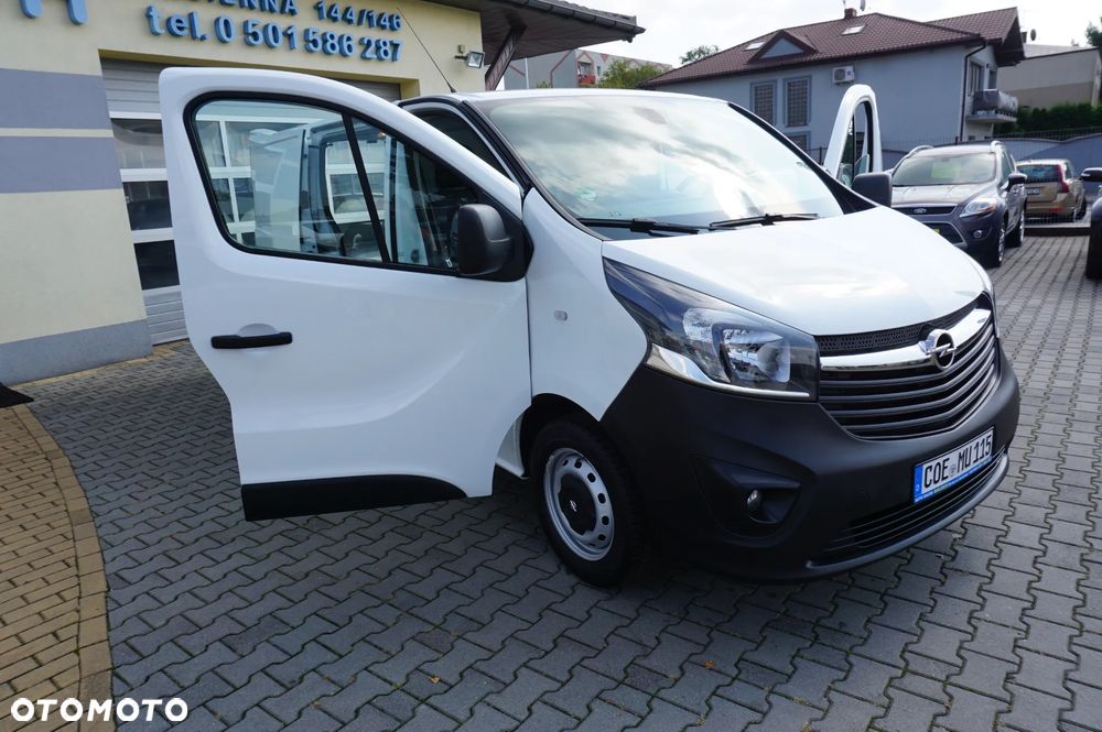 Opel Vivaro - 11
