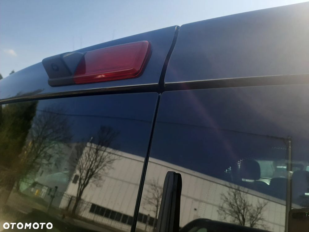 Renault Trafic 2.0 dCi - 36