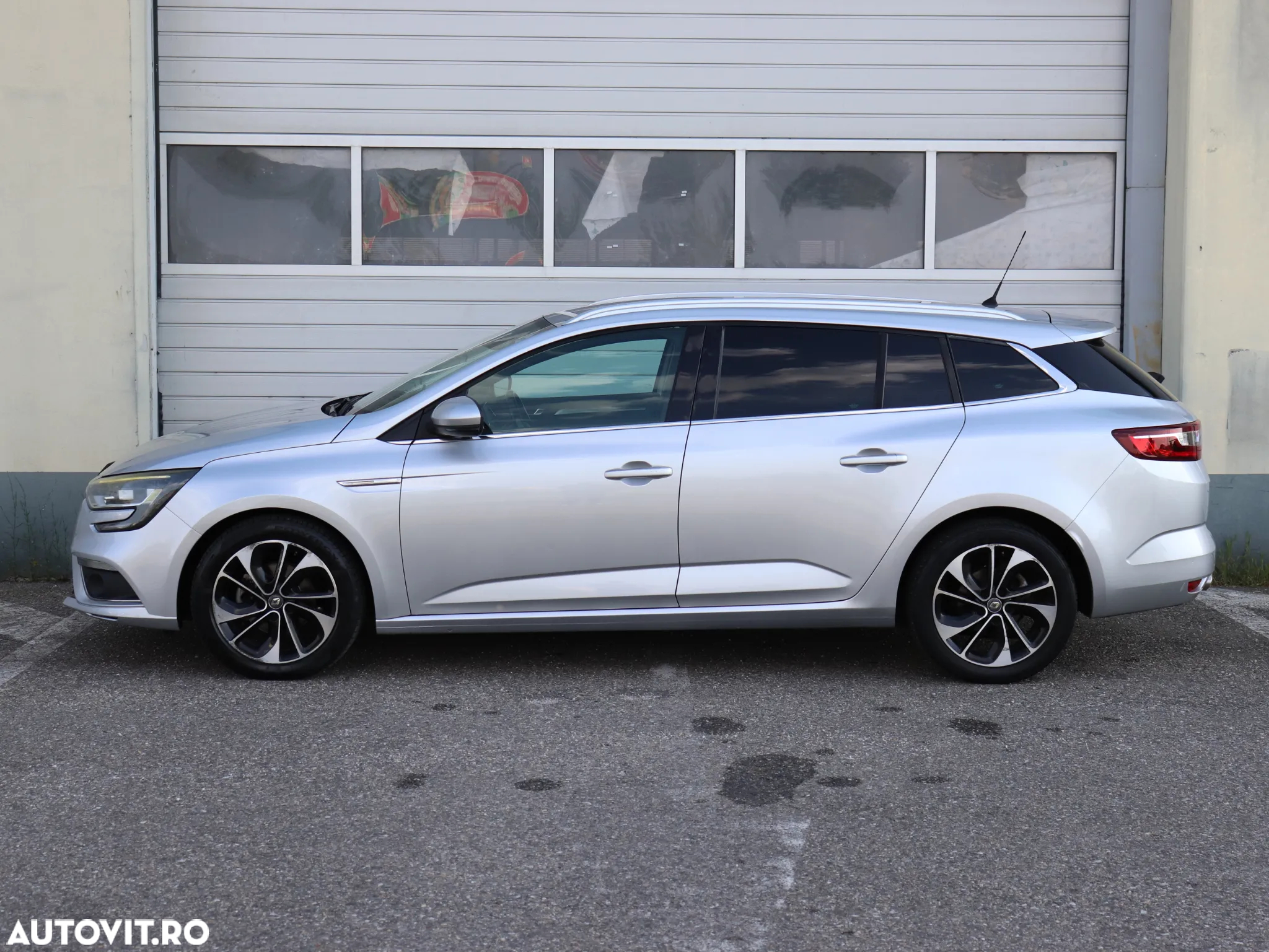 Renault Megane ENERGY dCi 110 EDC INTENS - 19