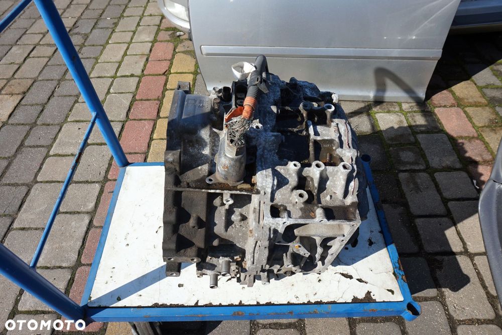 SKRZYNIA BIEGÓW AUTOMATYCZNA AURIS E15 I LIFT 1.8 HYBRID P410 PRIUS III LEXUS CT TOYOTA 2009-2013 - 1