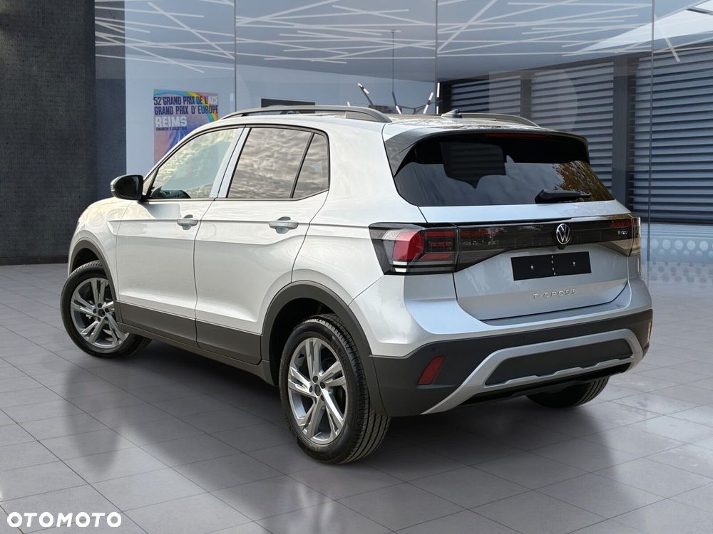 Volkswagen T-Cross - 11