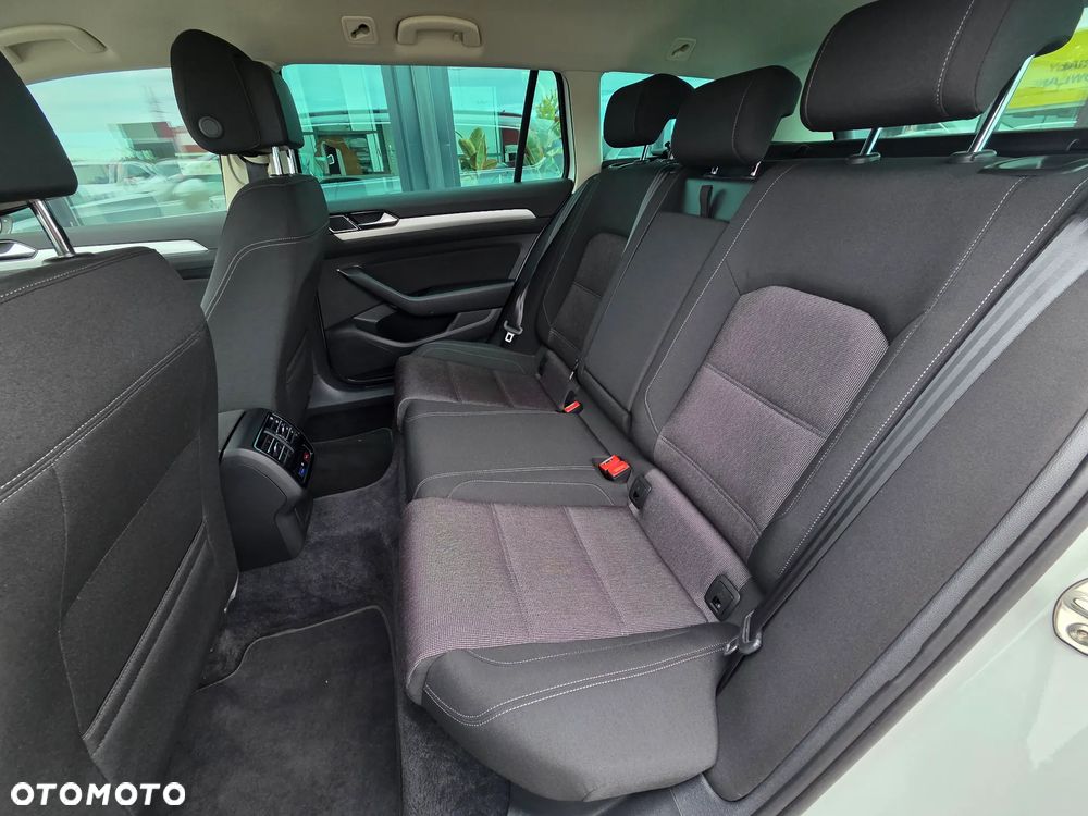Volkswagen Passat 2.0 TDI (BlueMotion Technology) Comfortline - 18
