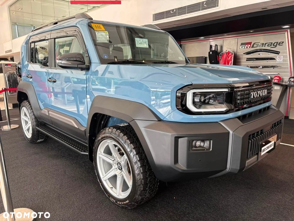 Toyota FJ - 1