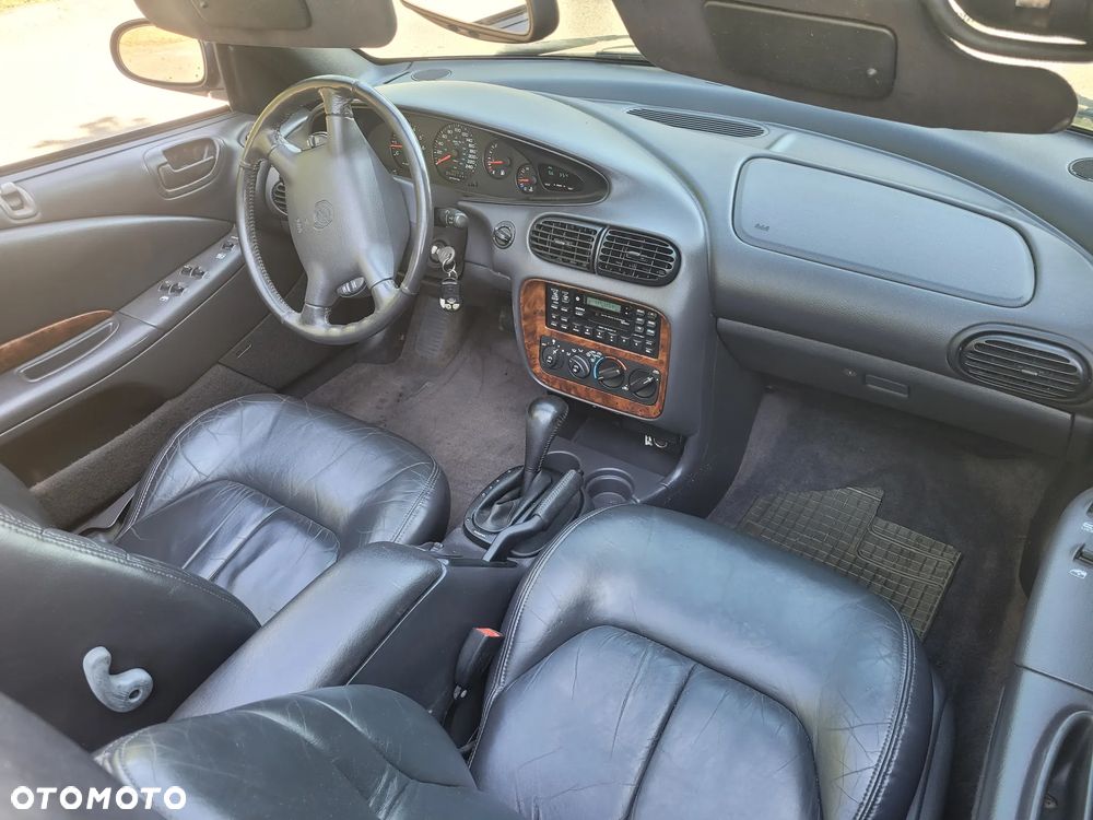 Chrysler Stratus LX 2.5 - 9