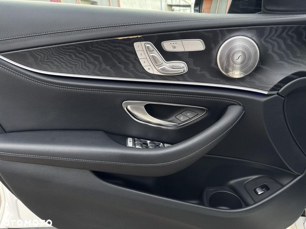 Mercedes-Benz Klasa E - 9