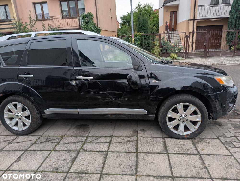 Mitsubishi Outlander - 5