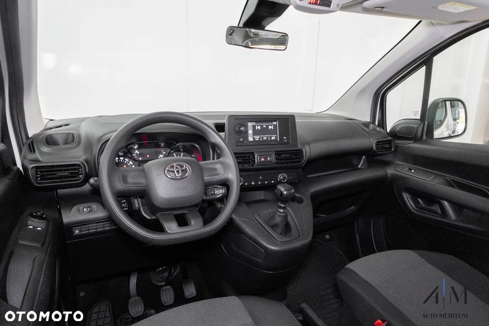 Toyota Proace City Verso 1.5 D-4D Combi - 24