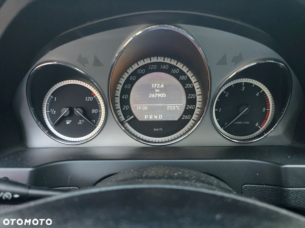 Mercedes-Benz Klasa C 350 CDI BlueEff Avantgarde - 10