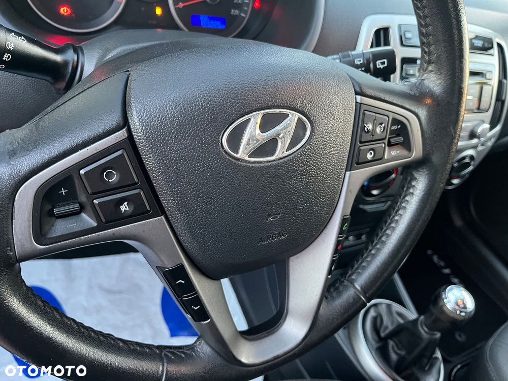 Hyundai i20 - 11