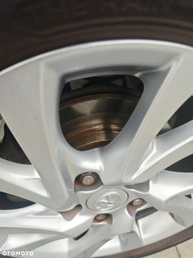 Toyota Auris 1.33 VVT-i Comfort - 21