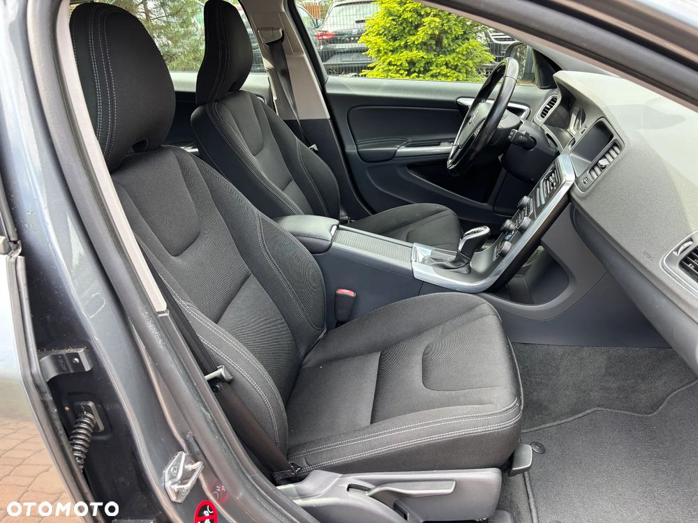 Volvo V60 D3 Geartronic Linje Business - 24