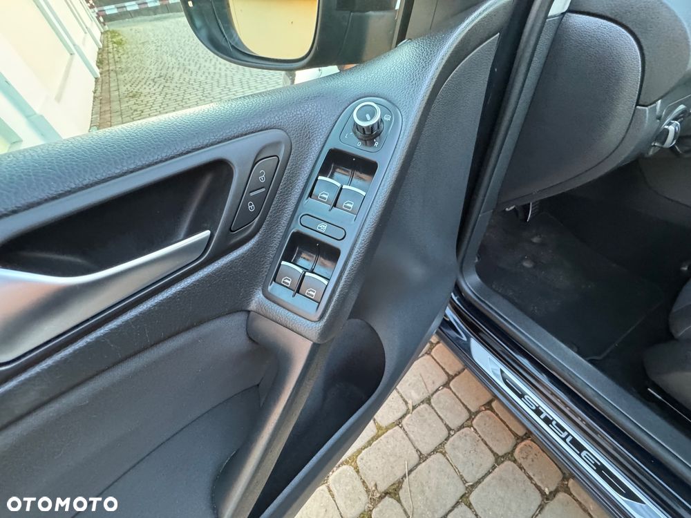 Volkswagen Golf - 21