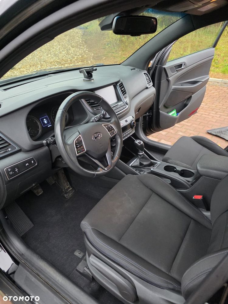 Hyundai Tucson blue 1.6 GDi 2WD Navi - 14