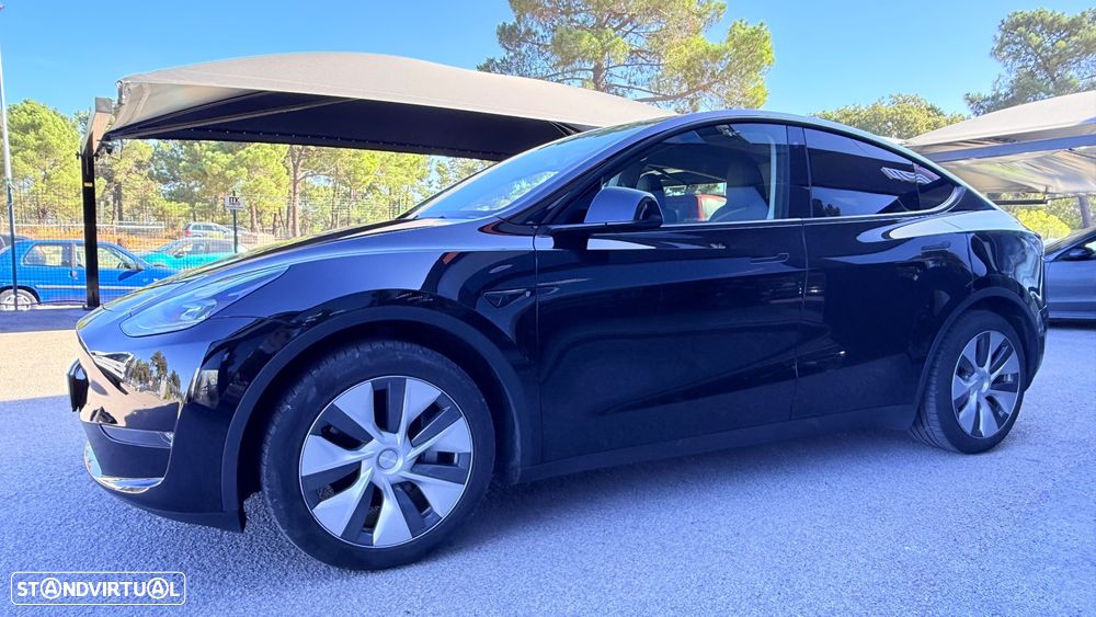 Tesla Model Y Long Range Dual Motor AWD - 4