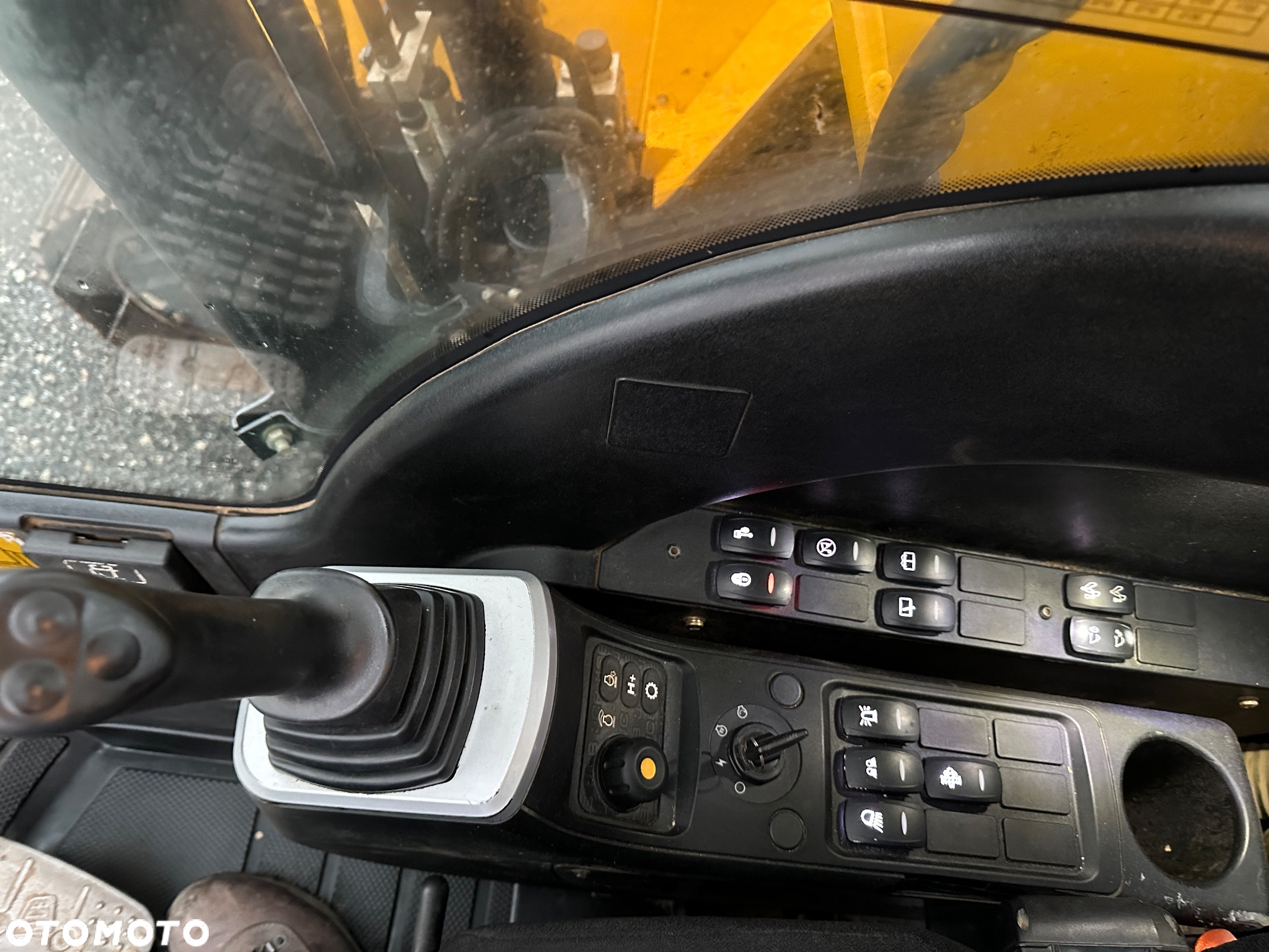 JCB JS130LC 4F Błotniak Zamiana - 7