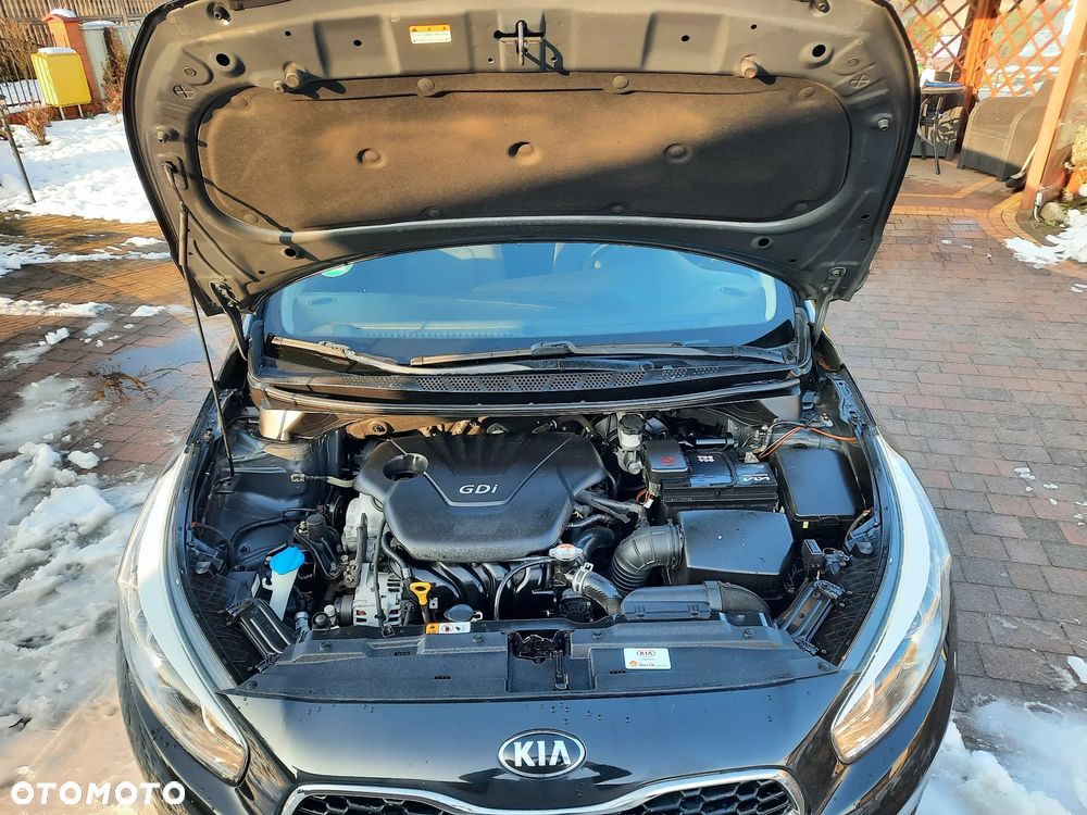 Kia Ceed - 16