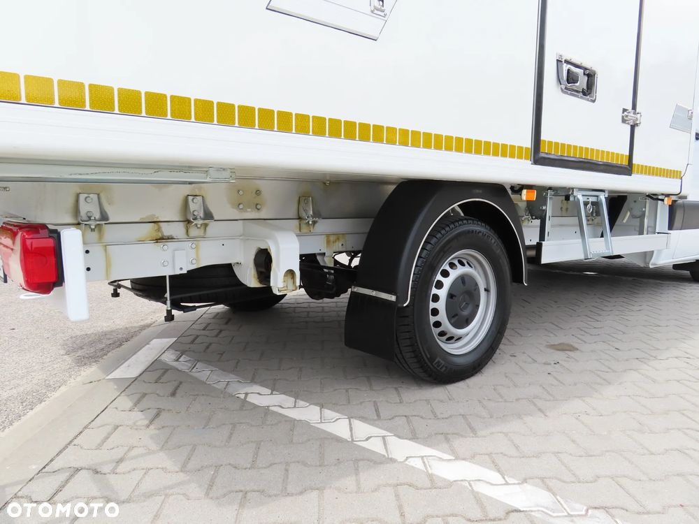 Mercedes-Benz Sprinter 314 CDI 2.2 CDI 143 KM Chłodnia -32 st.C Agregat Thermo King V300 MAX Izoterma 7 E.Palet 3612 mm LAMAR Boczne Drzwi Rozstaw Osi 3665 mm WZMACNIANY - 15