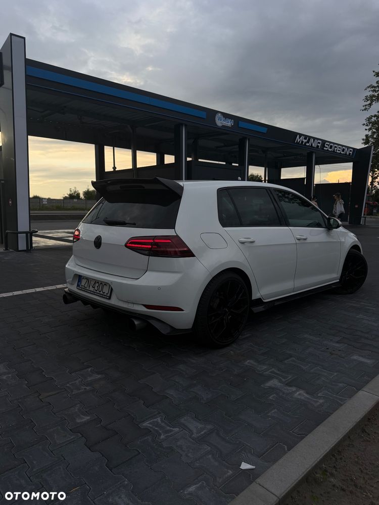 Volkswagen Golf 2.0 BlueTDI DSG Highline - 4