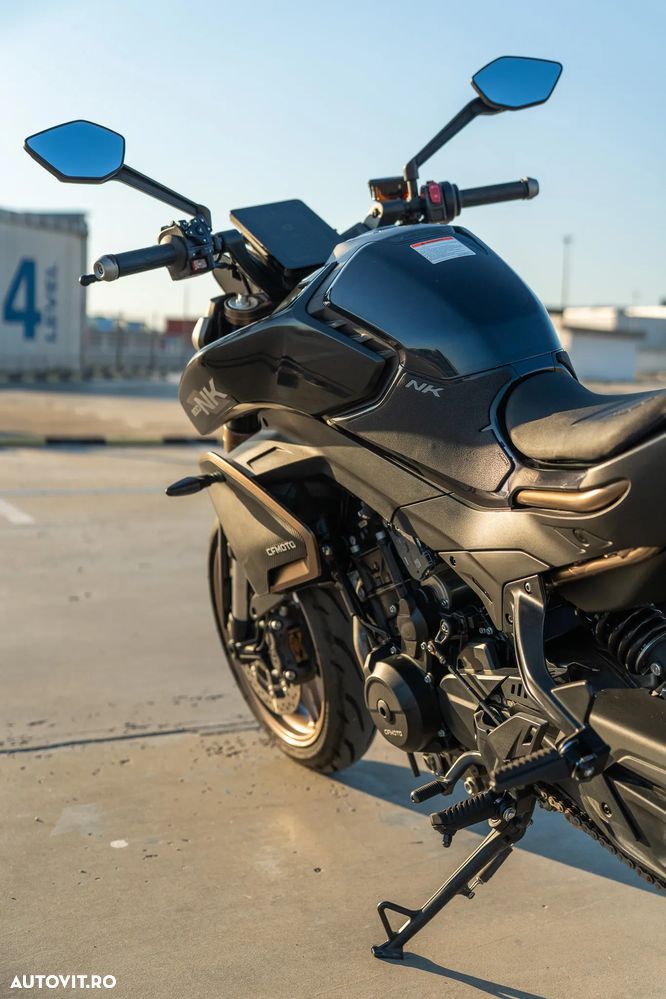 CF Moto 800 NK Advanced - 11