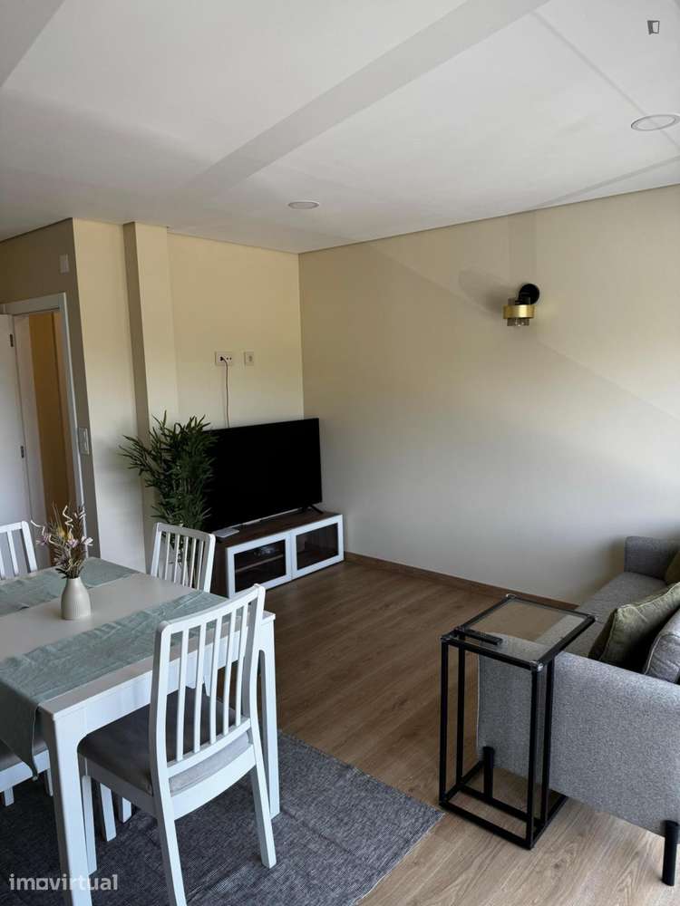 Quarto - localizado em Lisbon - Grande imagem: 3/16