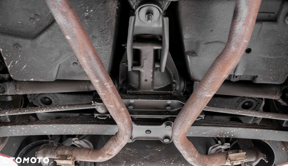 Chevrolet Corvette - 13