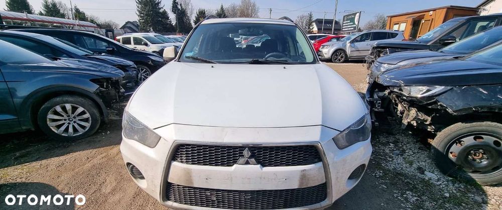 Mitsubishi Outlander - 17