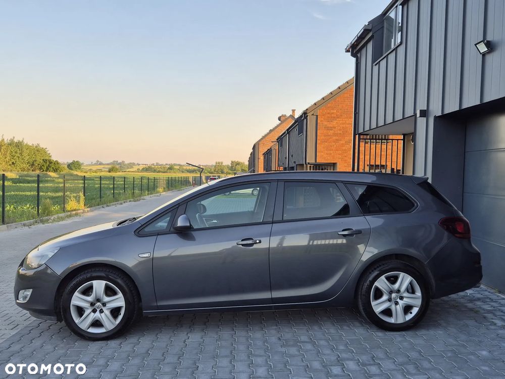 Opel Astra 1.4 Turbo Cosmo - 10