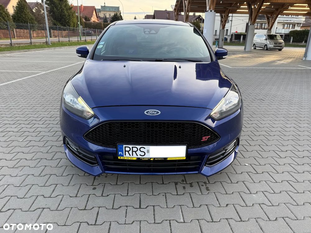 Ford Focus 2.0 TDCi ST-2 PowerShift - 9