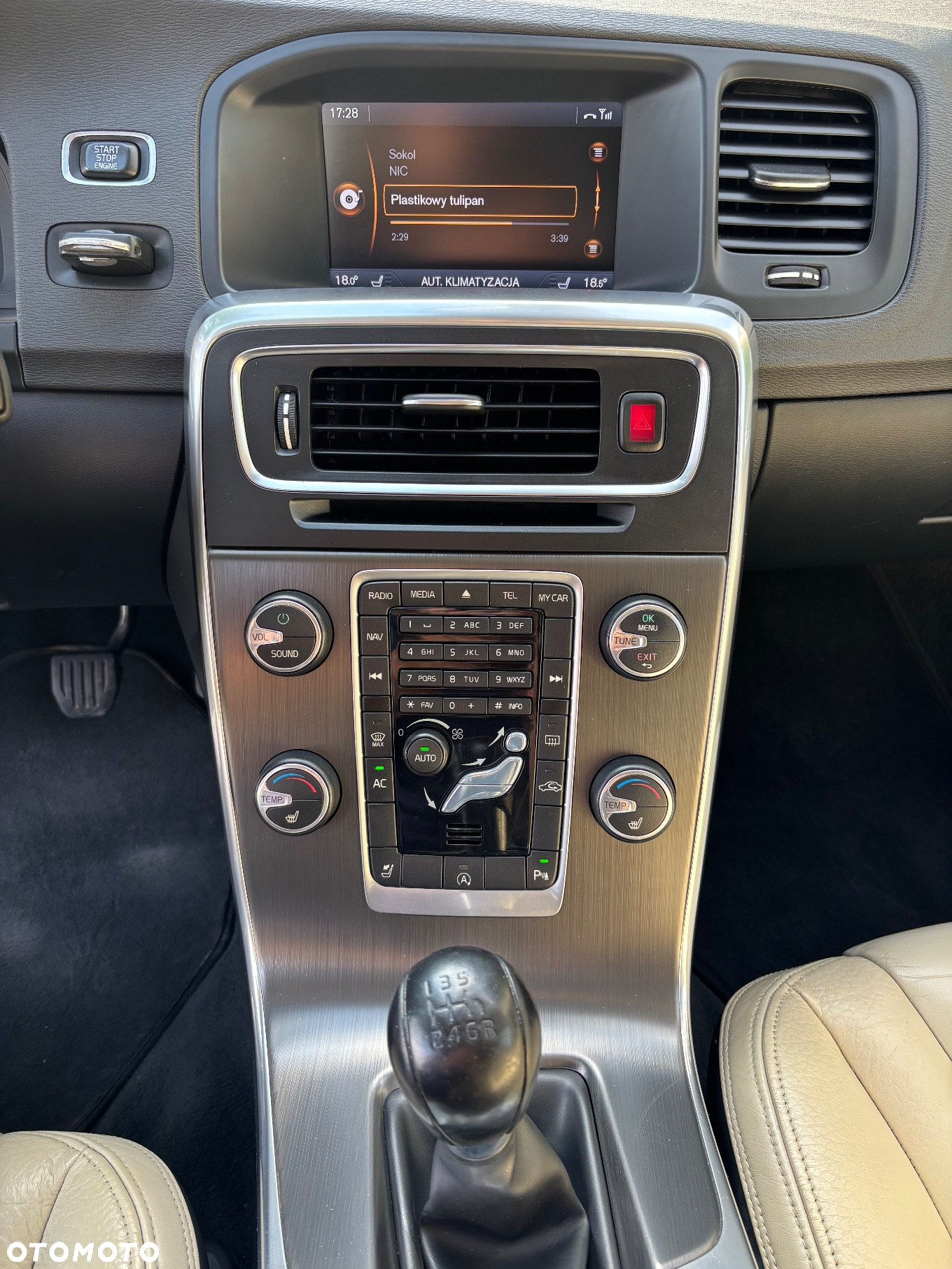 Volvo V60 D3 Summum - 10