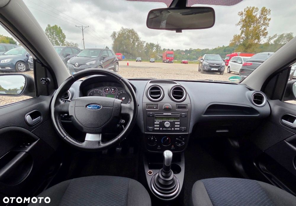 Ford Fiesta - 8