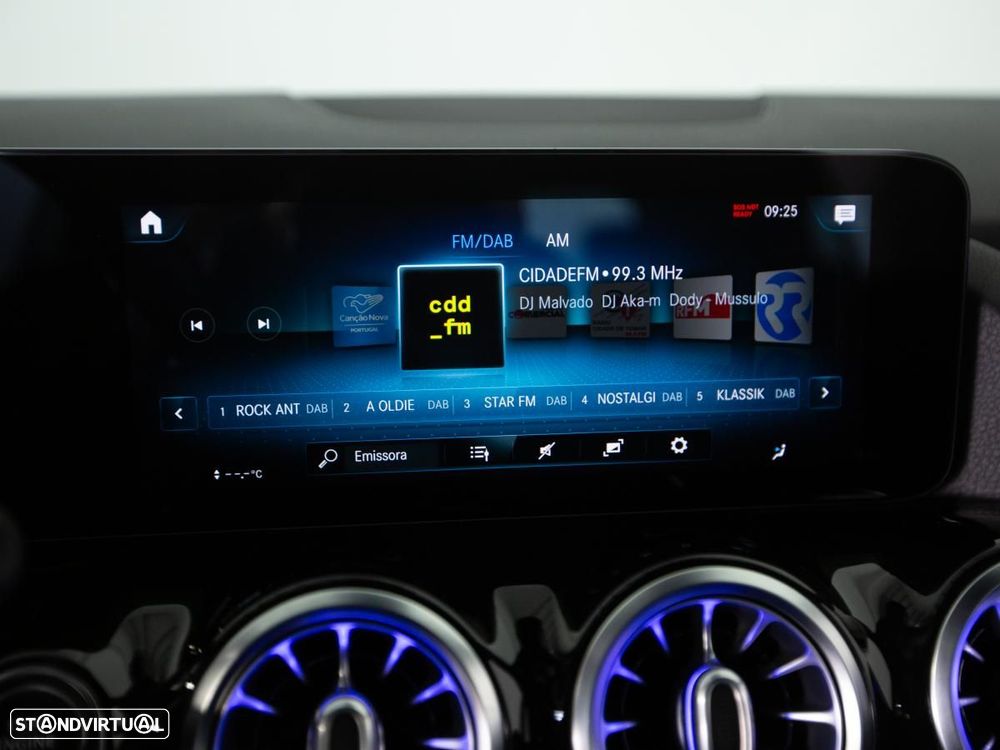 Mercedes-Benz GLA 250 e Progressive - 25