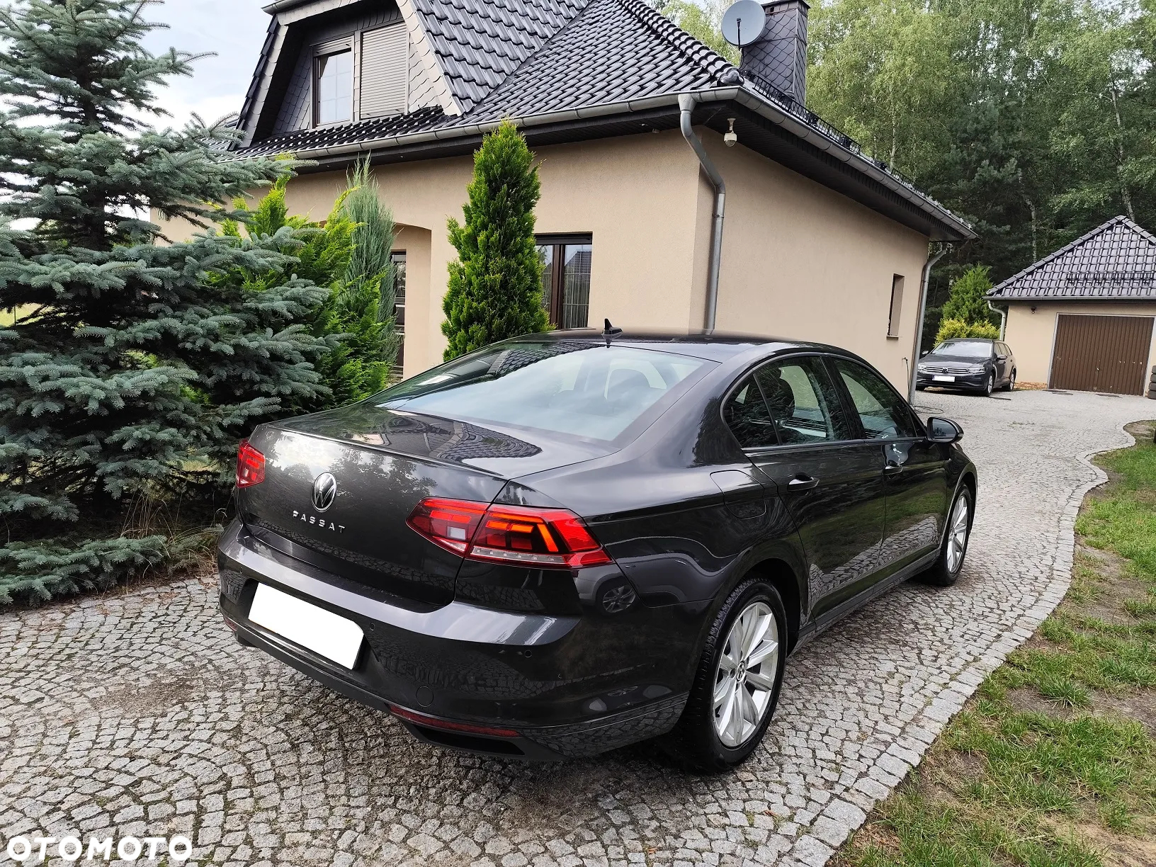 Volkswagen Passat - 8