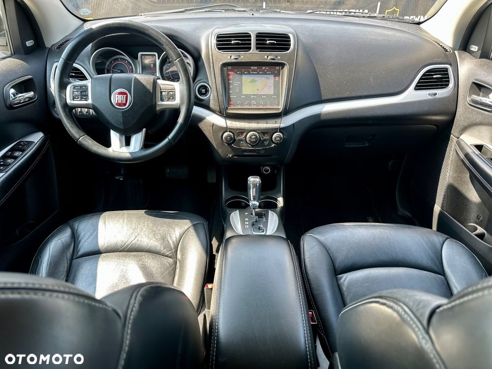 Fiat Freemont 2.0 Multijet Black Code AWD - 9