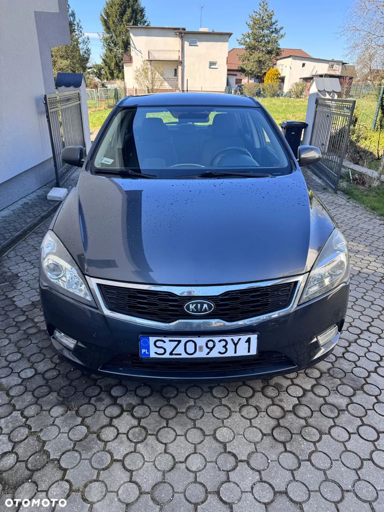 Kia Ceed - 5