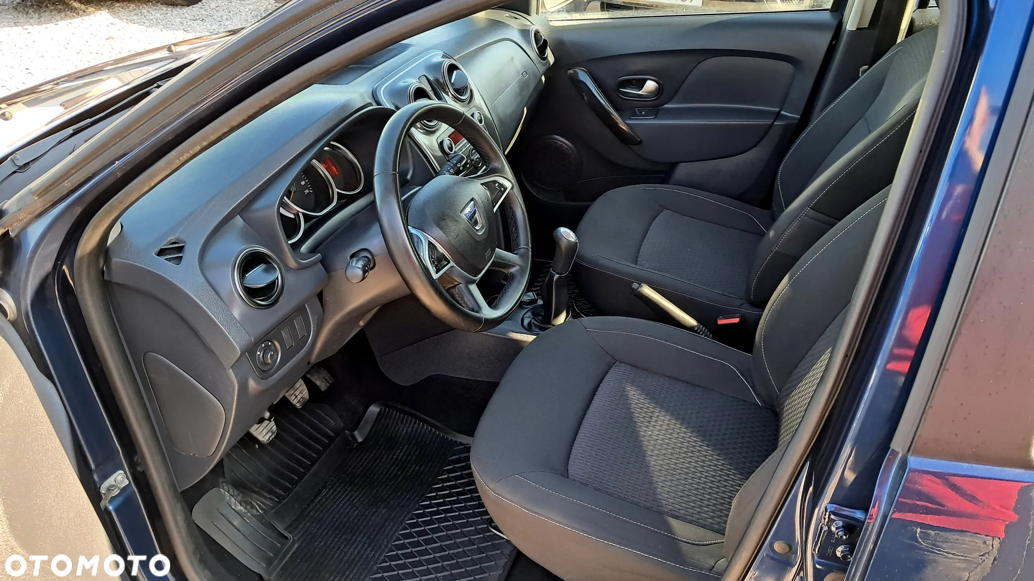 Dacia Sandero SCe 75 Essential - 7