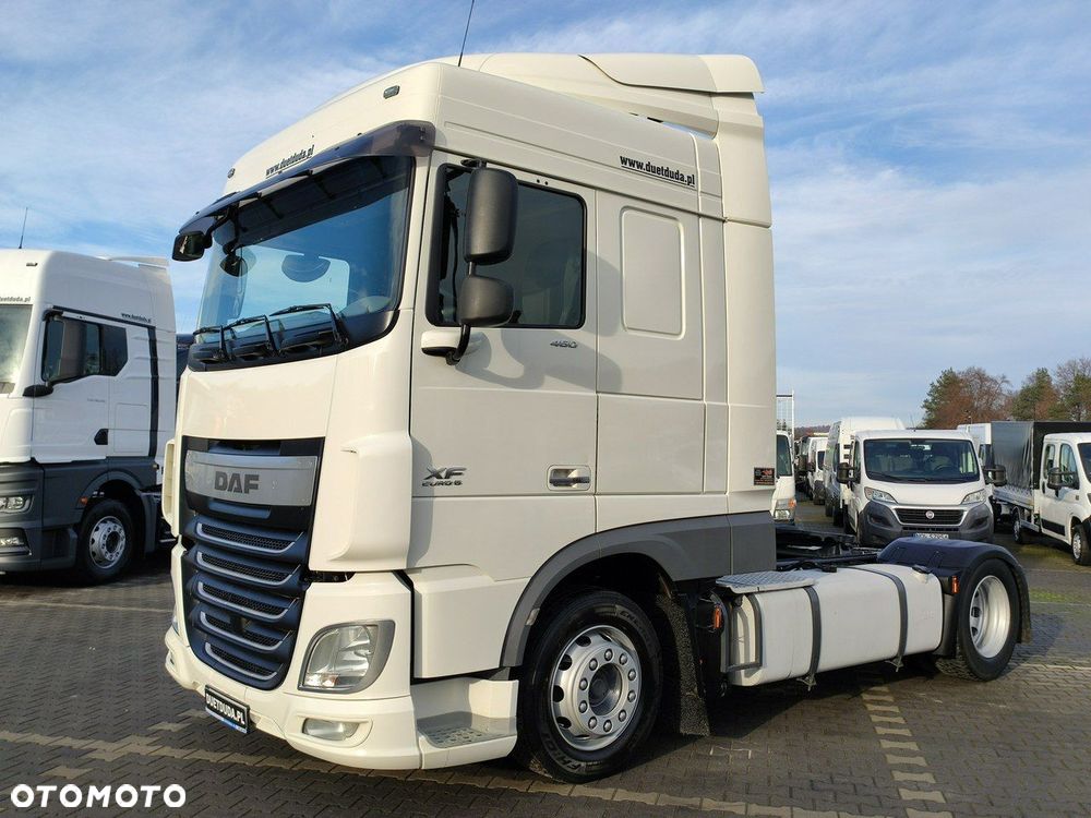 DAF XF 106.460 Euro 6 LowDeck Mega - 2
