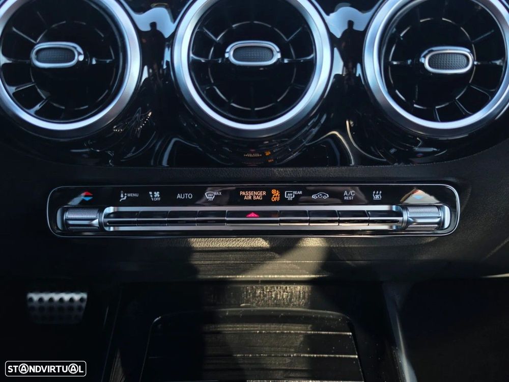 Mercedes-Benz GLA 250 e AMG Line - 19