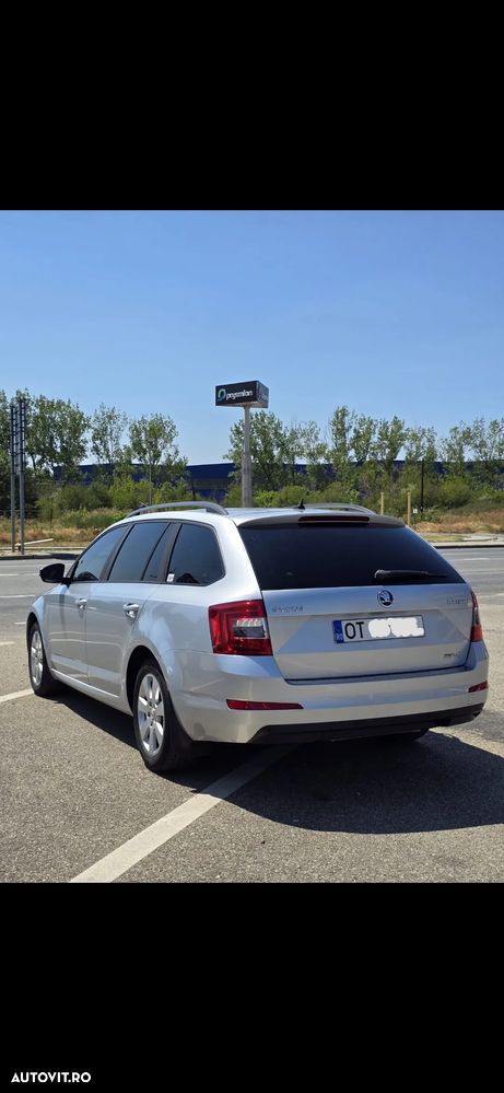 Skoda Octavia 1.6 TDI DPF DSG Active - 1