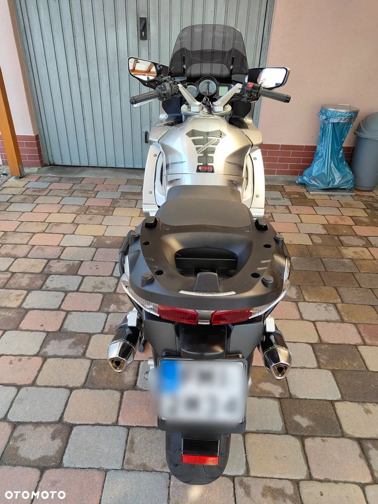 Yamaha FJR - 16