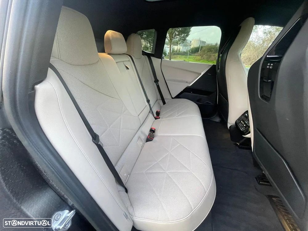 BMW iX xDrive 40 - 22